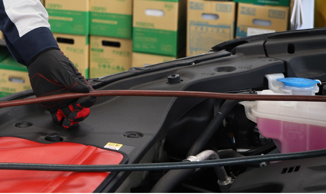 新オイルを補充・ガス補充