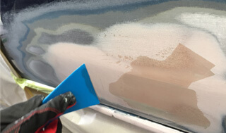 仕上げパテ塗布流し